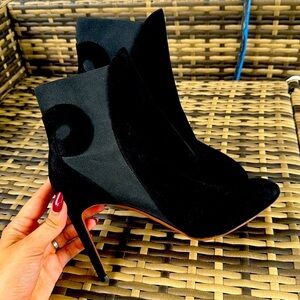 Alaïa heels ankle booties boots shoes